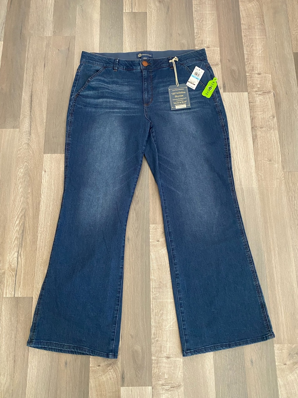 Democracy Women’s Jeans Plus Size 20W Ab Solutions Slimming Mold and Hold New